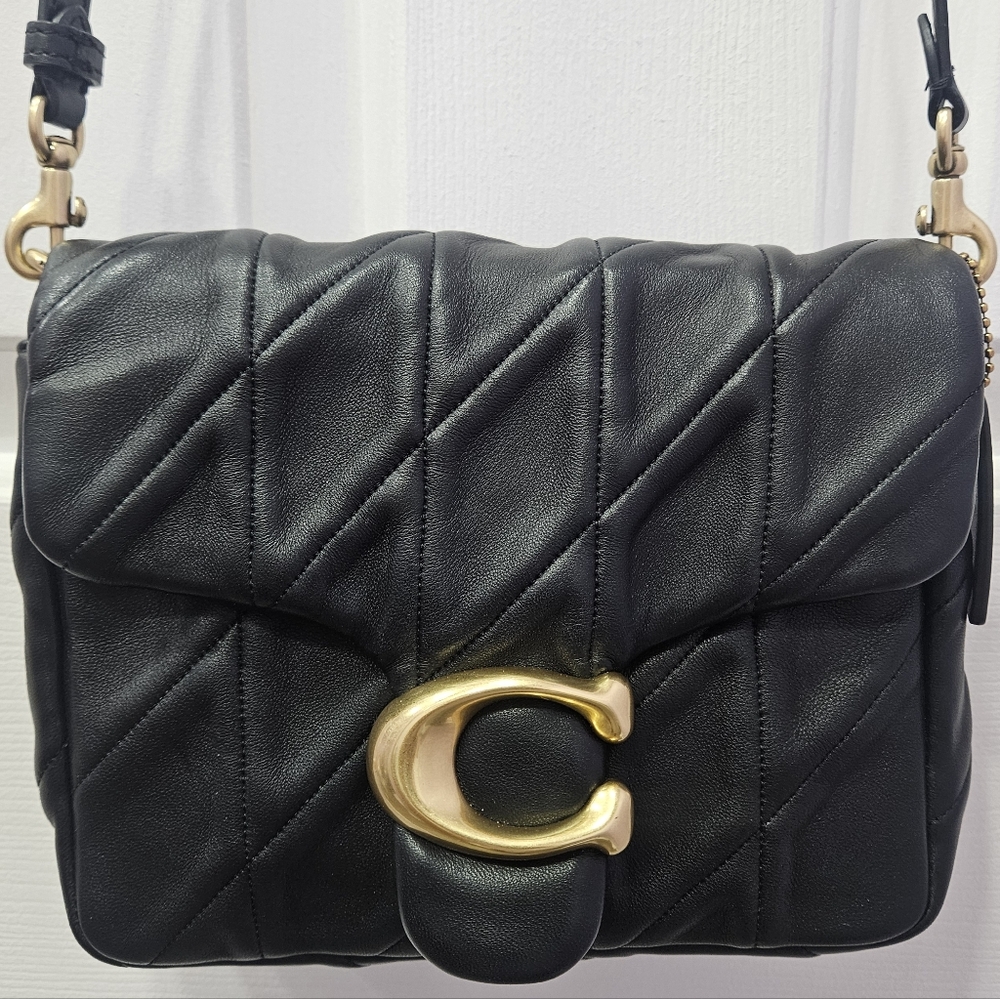 🥳 HOST PICK 🥳 COACH Times Square Tabby 20